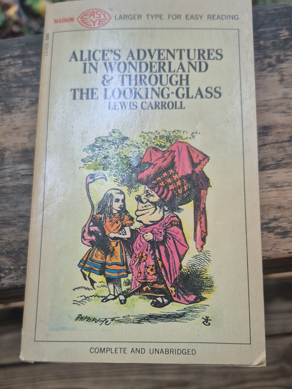 Alice's Adventures in Wonderland & Through the Looking-Glass - Beige Cover